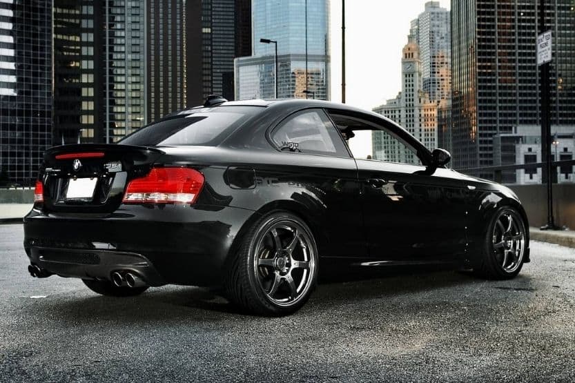 bmw 135i specs and features